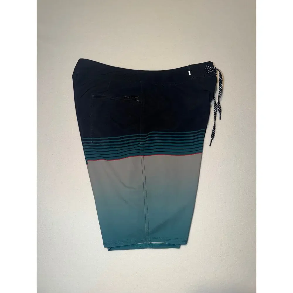 Quick Silver men’s highline board shorts